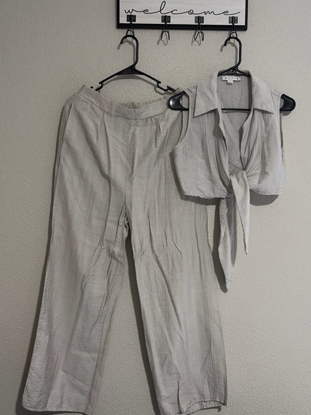 HYFVE Light Gray Tie-Front Crop Top & Wide-Leg Pants Set
